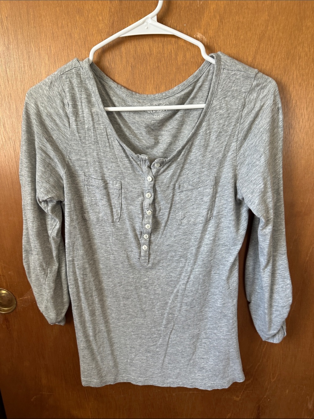 Old Navy Gray Long-Sleeve Henley Top